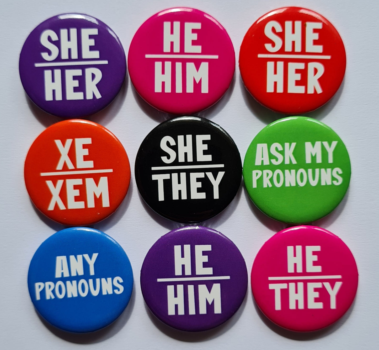 25mm - Bright Colour Pins