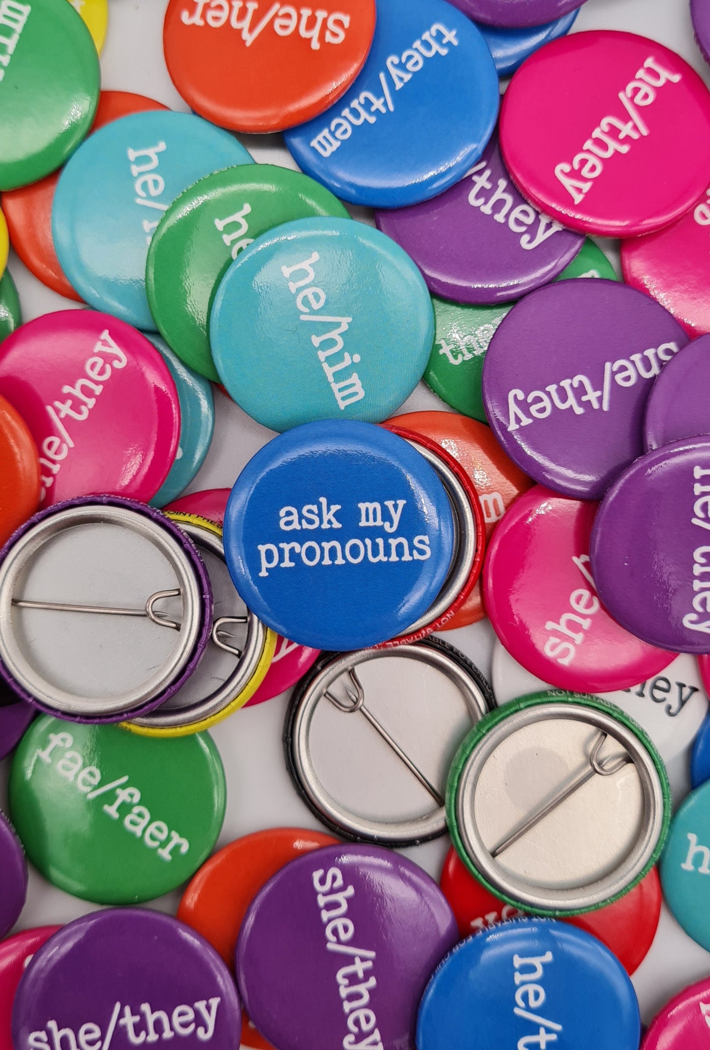 25mm - Typewriter Pins